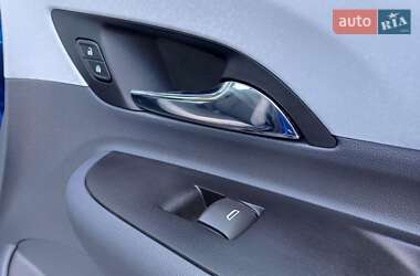 Хэтчбек Opel Ampera-e 2019 в 