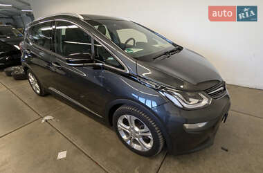 Хэтчбек Opel Ampera-e 2019 в 