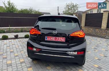 Хэтчбек Opel Ampera-e 2020 в 