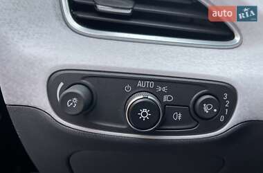 Хэтчбек Opel Ampera-e 2020 в 