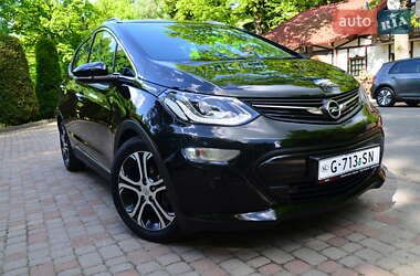 Хэтчбек Opel Ampera-e 2020 в 