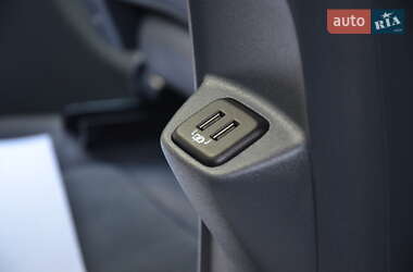 Хэтчбек Opel Ampera-e 2020 в 