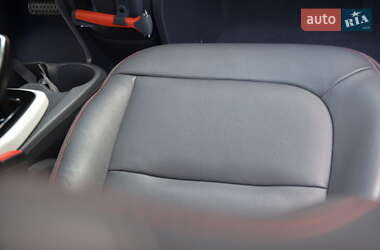 Хэтчбек Opel Ampera-e 2020 в 