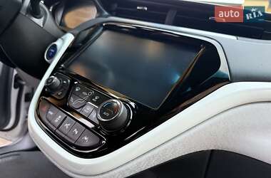 Хетчбек Opel Ampera-e 2020 в 
