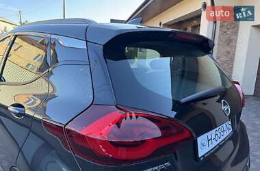 Хетчбек Opel Ampera-e 2020 в 