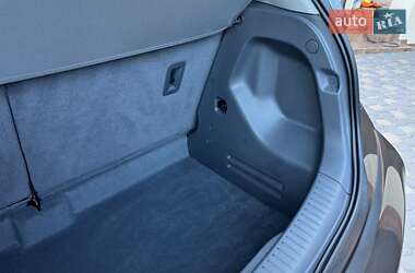 Хетчбек Opel Ampera-e 2020 в 
