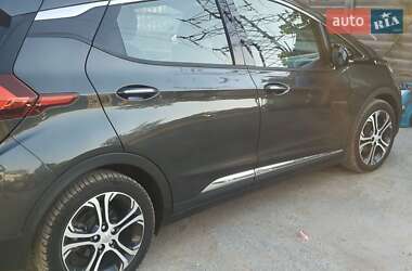 Хэтчбек Opel Ampera-e 2020 в 
