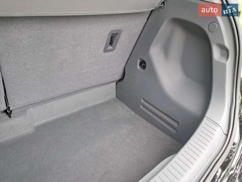 Хэтчбек Opel Ampera-e 2020 в Виннице