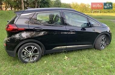 Хэтчбек Opel Ampera-e 2020 в 