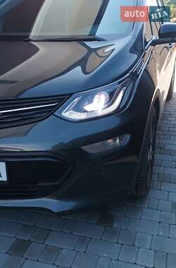 Хэтчбек Opel Ampera-e 2019 в 