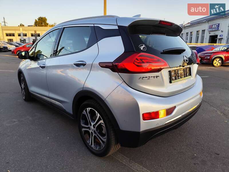 Хетчбек Opel Ampera-e 2017 в Києві