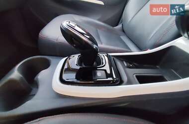 Хэтчбек Opel Ampera-e 2017 в 