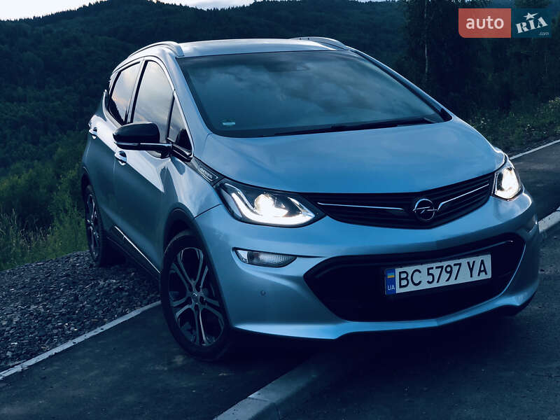 Хетчбек Opel Ampera-e 2018 в Дрогобичі