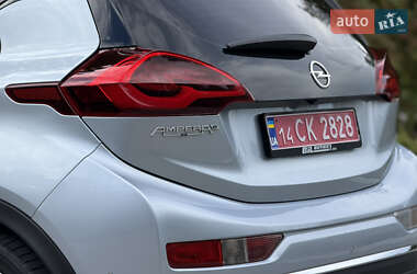 Хэтчбек Opel Ampera-e 2017 в 