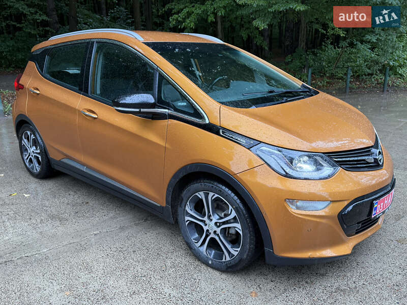 Хэтчбек Opel Ampera-e 2017 в Львове
