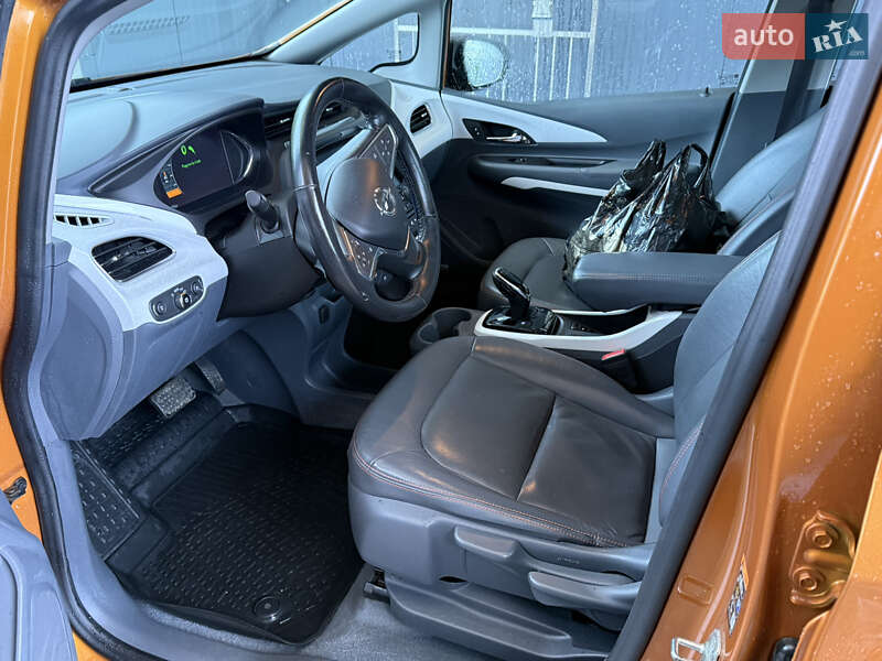 Хэтчбек Opel Ampera-e 2017 в Львове