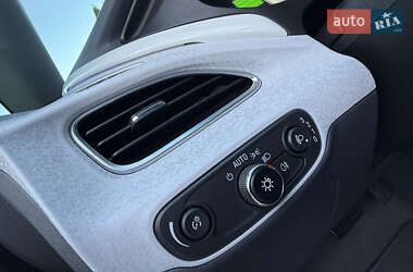 Хэтчбек Opel Ampera-e 2020 в 