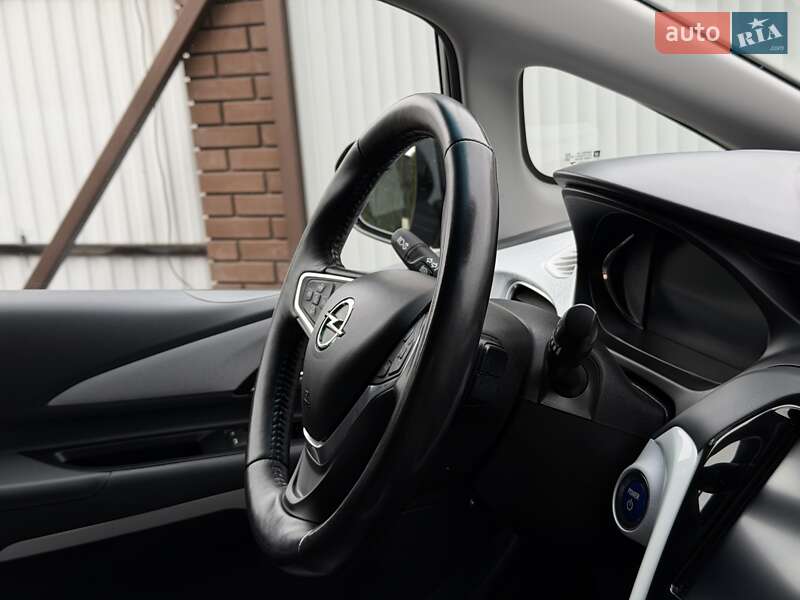 Хэтчбек Opel Ampera-e 2020 в Черновцах