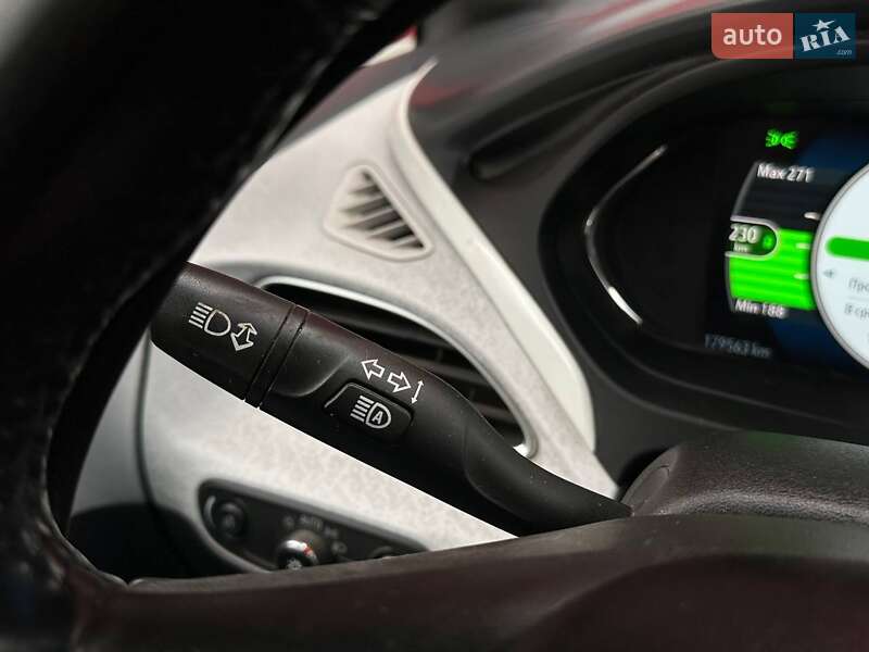 Хетчбек Opel Ampera-e 2019 в Києві