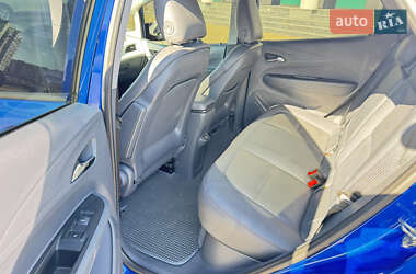 Хэтчбек Opel Ampera-e 2019 в 