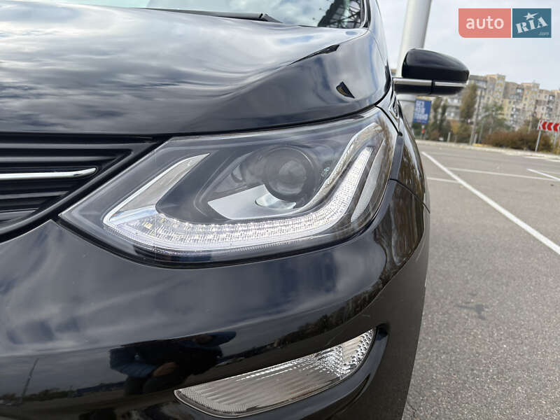 Хэтчбек Opel Ampera-e 2020 в Киеве фото 26 Хэтчбек Opel Ampera-e 2020 в Киеве