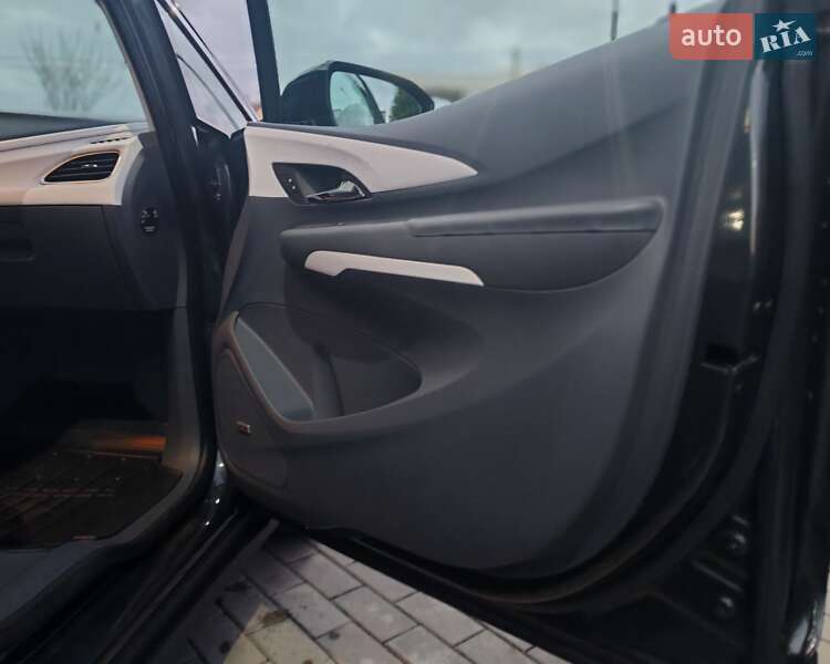 Хэтчбек Opel Ampera-e 2017 в Ровно