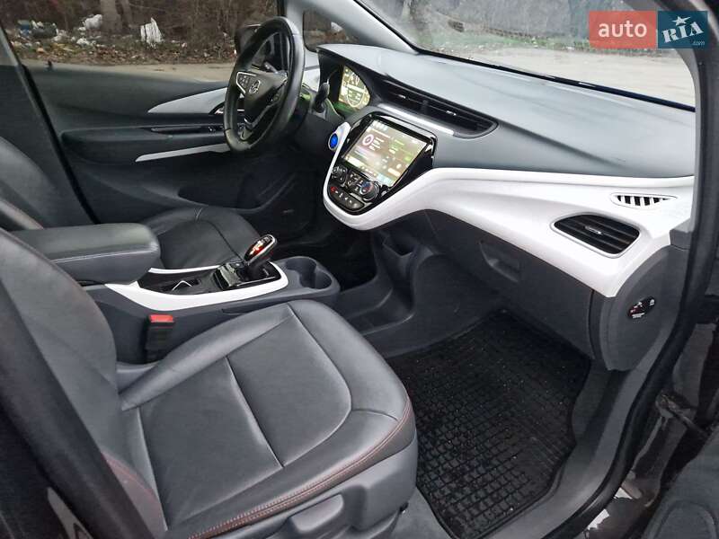 Хэтчбек Opel Ampera-e 2019 в Киеве