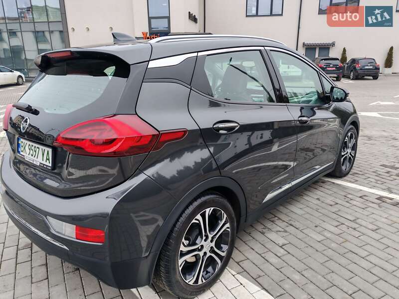 Хэтчбек Opel Ampera-e 2017 в Ровно