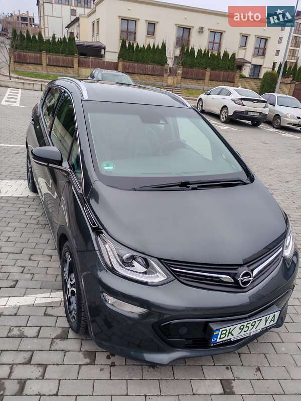Хэтчбек Opel Ampera-e 2017 в Ровно