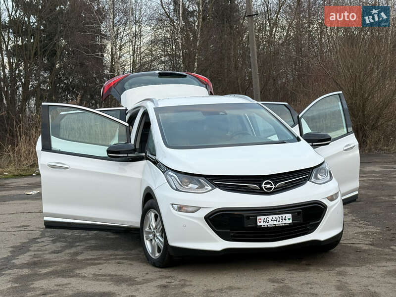Хэтчбек Opel Ampera-e 2019 в Львове фото 25 Хэтчбек Opel Ampera-e 2019 в Львове