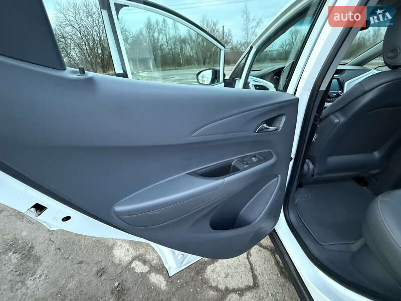 Хэтчбек Opel Ampera-e 2019 в Львове фото 49 Хэтчбек Opel Ampera-e 2019 в Львове