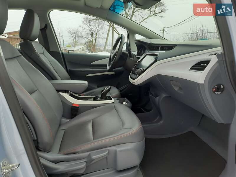 Хэтчбек Opel Ampera-e 2017 в Золочеве фото 34 Хэтчбек Opel Ampera-e 2017 в Золочеве