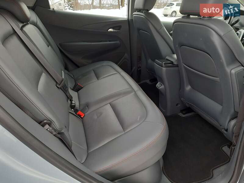 Хэтчбек Opel Ampera-e 2017 в Золочеве фото 38 Хэтчбек Opel Ampera-e 2017 в Золочеве