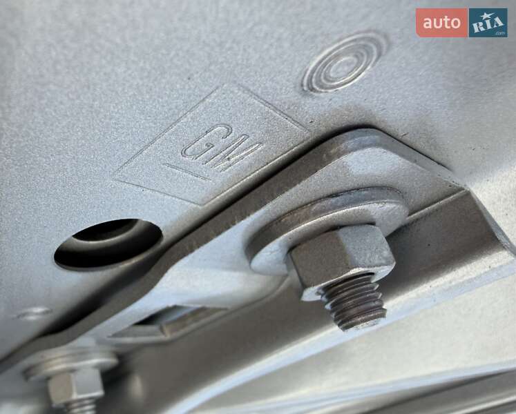 Хэтчбек Opel Ampera-e 2019 в Львове фото 40 Хэтчбек Opel Ampera-e 2019 в Львове