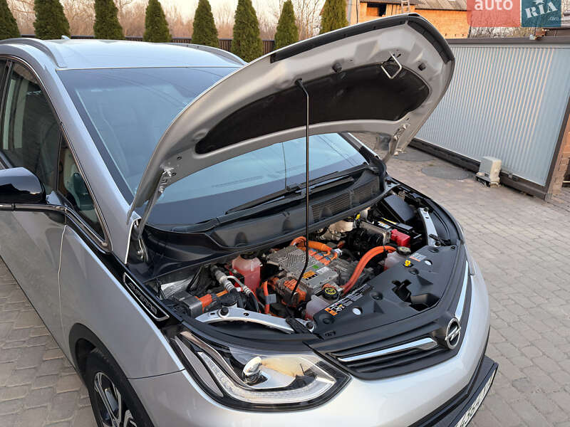 Хэтчбек Opel Ampera-e 2020 в Черновцах фото 76 Хэтчбек Opel Ampera-e 2020 в Черновцах