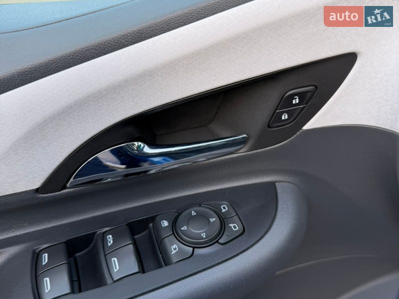 Хетчбек Opel Ampera-e 2019 в Києві