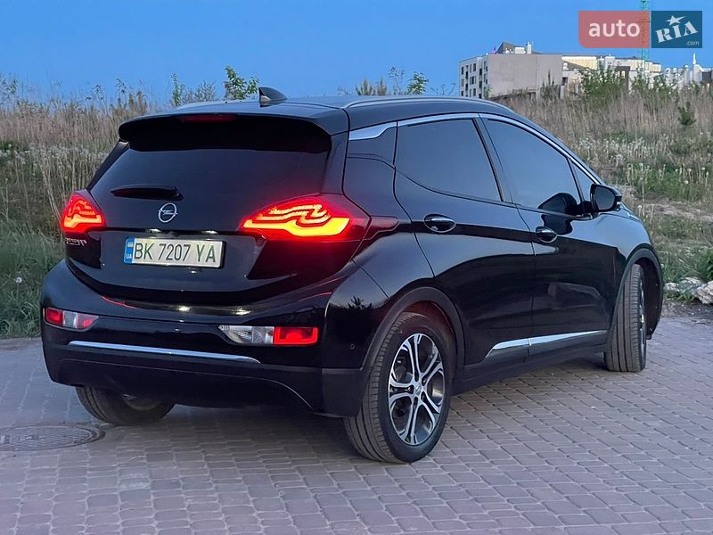 Хэтчбек Opel Ampera-e 2019 в Ровно