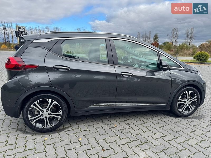 Хэтчбек Opel Ampera-e 2017 в Коломые фото 25 Хэтчбек Opel Ampera-e 2017 в Коломые