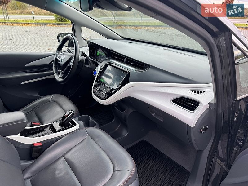 Хэтчбек Opel Ampera-e 2017 в Коломые фото 46 Хэтчбек Opel Ampera-e 2017 в Коломые