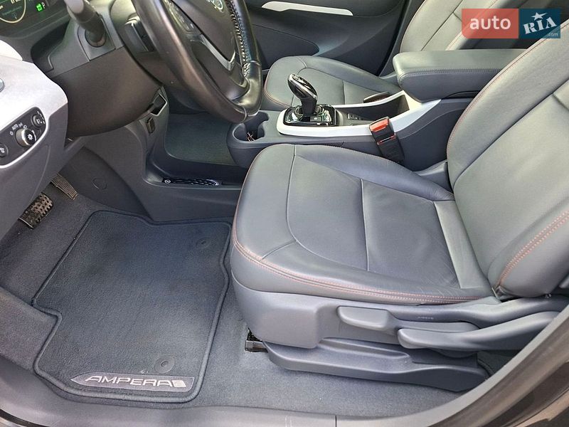 Хэтчбек Opel Ampera-e 2020 в Виннице