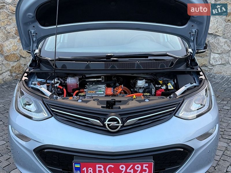 Хэтчбек Opel Ampera-e 2017 в Ровно