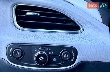 Хэтчбек Opel Ampera-e 2017 в Ровно