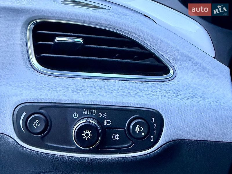 Хэтчбек Opel Ampera-e 2017 в Ровно