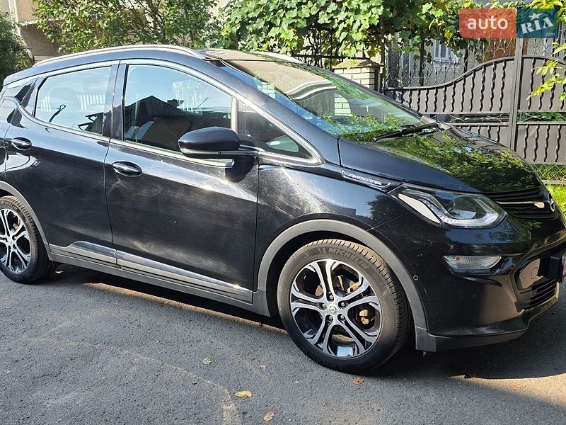 Хэтчбек Opel Ampera-e 2017 в Калуше