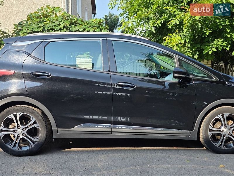 Хэтчбек Opel Ampera-e 2017 в Калуше
