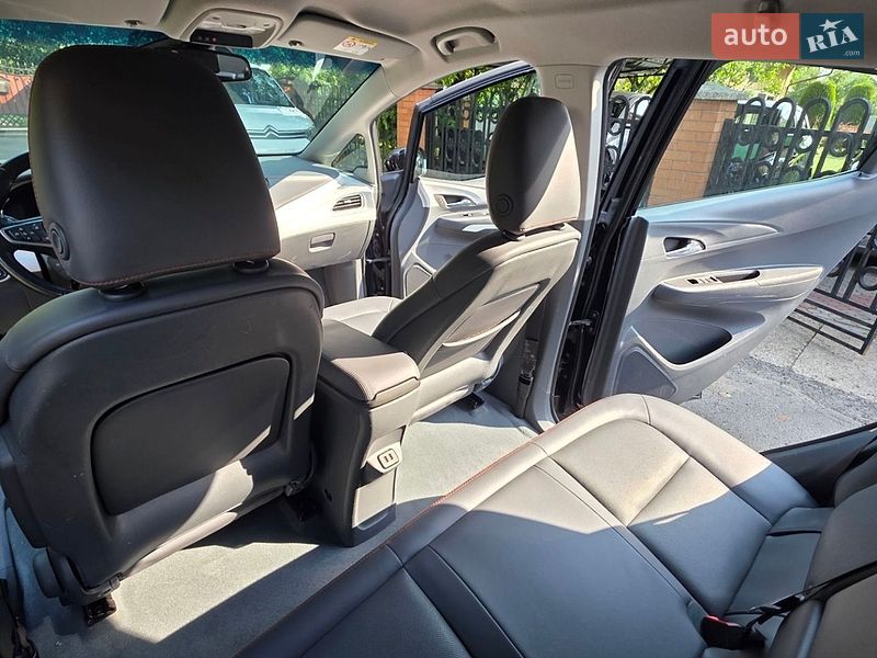Хэтчбек Opel Ampera-e 2017 в Калуше