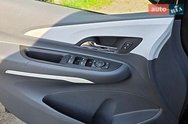Хэтчбек Opel Ampera-e 2017 в Калуше