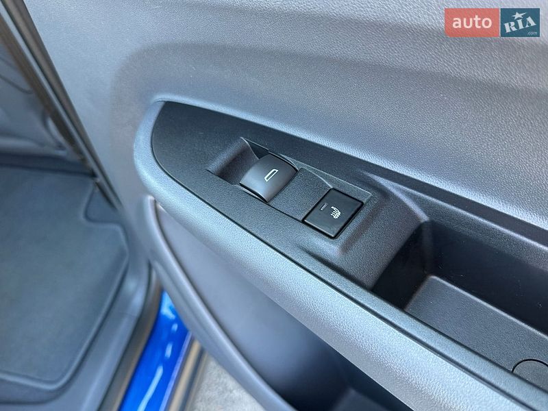Хетчбек Opel Ampera-e 2017 в Рівному фото 27 Хетчбек Opel Ampera-e 2017 в Рівному