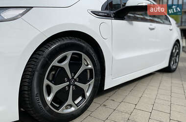 Хэтчбек Opel Ampera 2012 в 