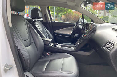 Хэтчбек Opel Ampera 2012 в 